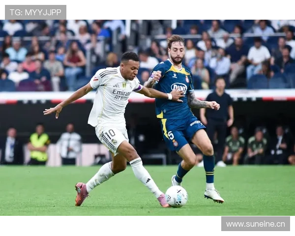 西班牙人前锋:我们坚持到第70分钟;皇马是世界最佳球队之一 西班牙人前锋:我们坚持到第70分钟;皇马是世界最佳球队之一